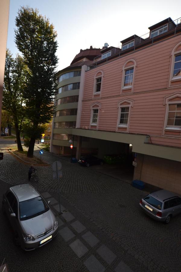 Sleepwell Apartments Legnica Exterior photo